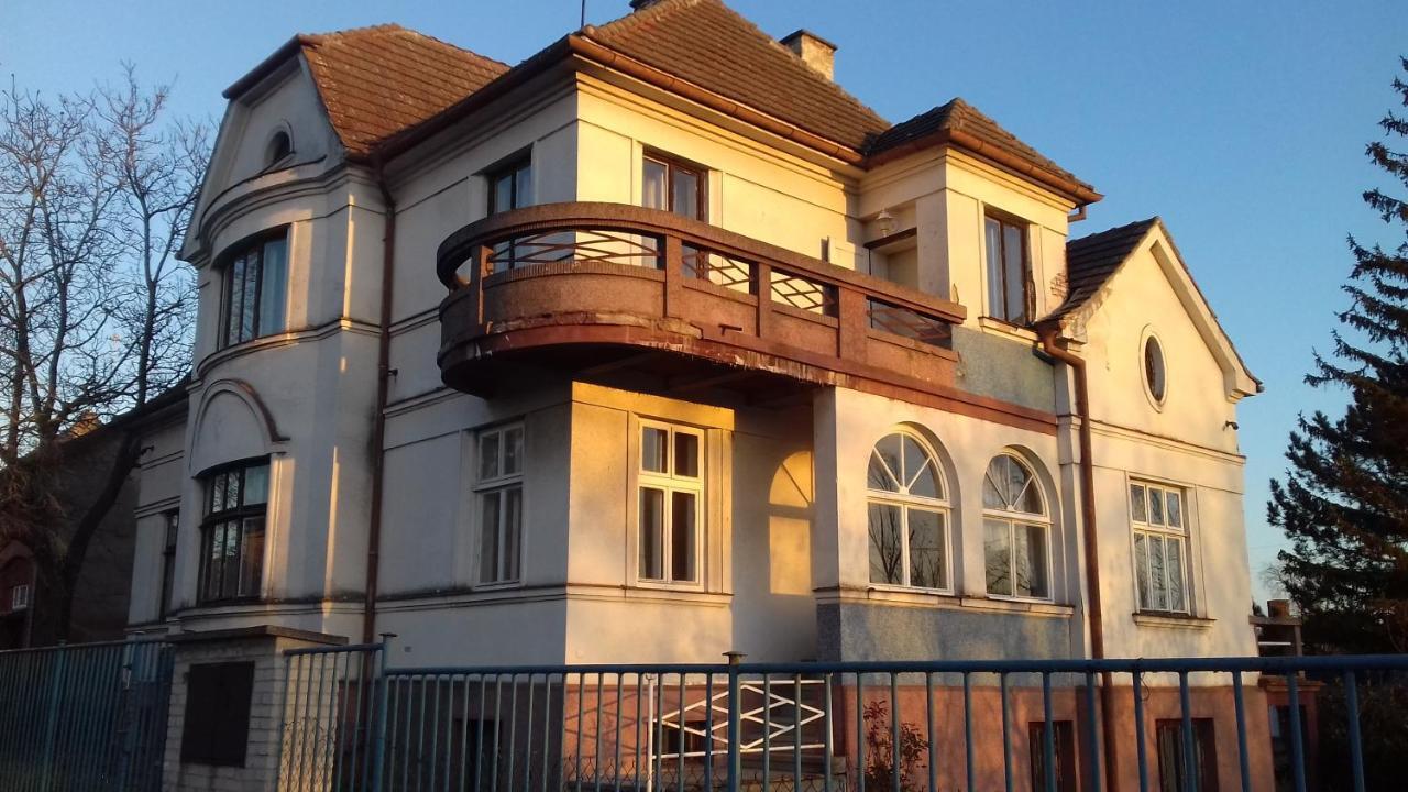 U nás ve vile Vendégház Cejc Kültér fotó